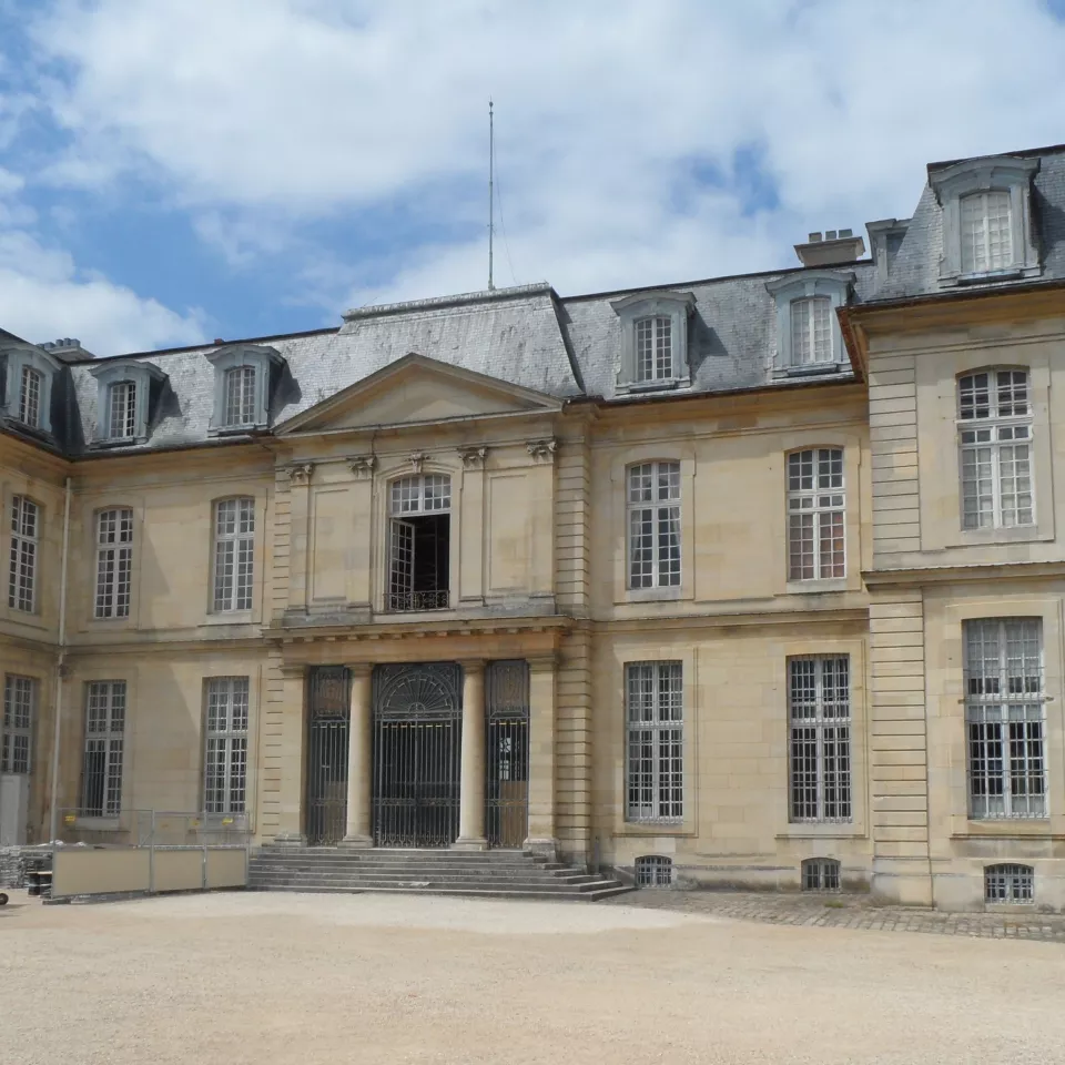Château de <span>Champs-sur-Marne</span>